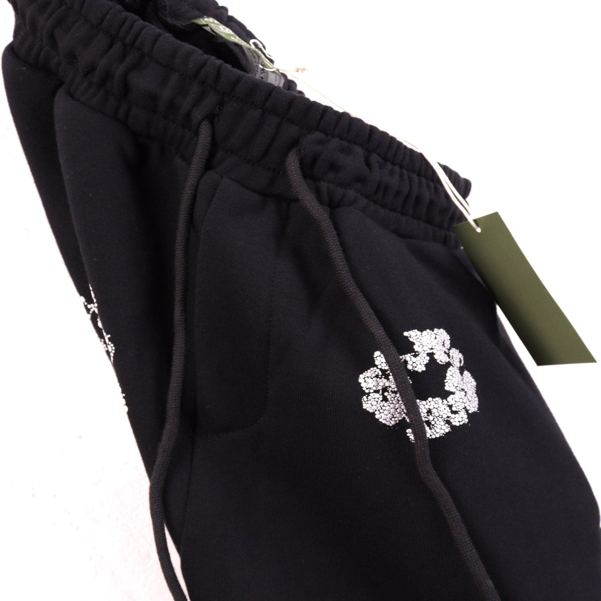 DENIM TEARS  Shorts 8659