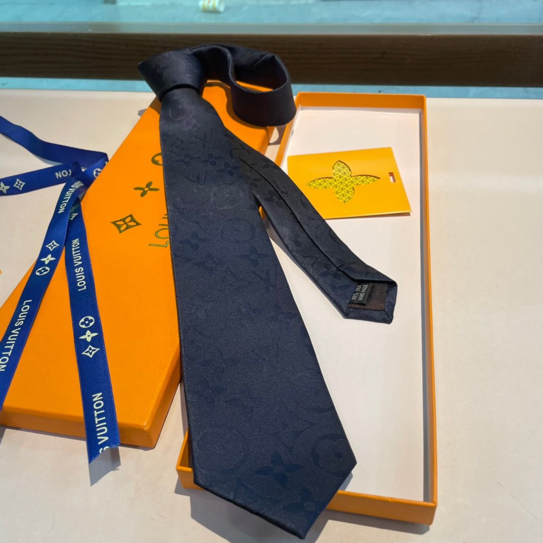 Louis Vuitton Style Men's Monogram Gradient Silk Tie