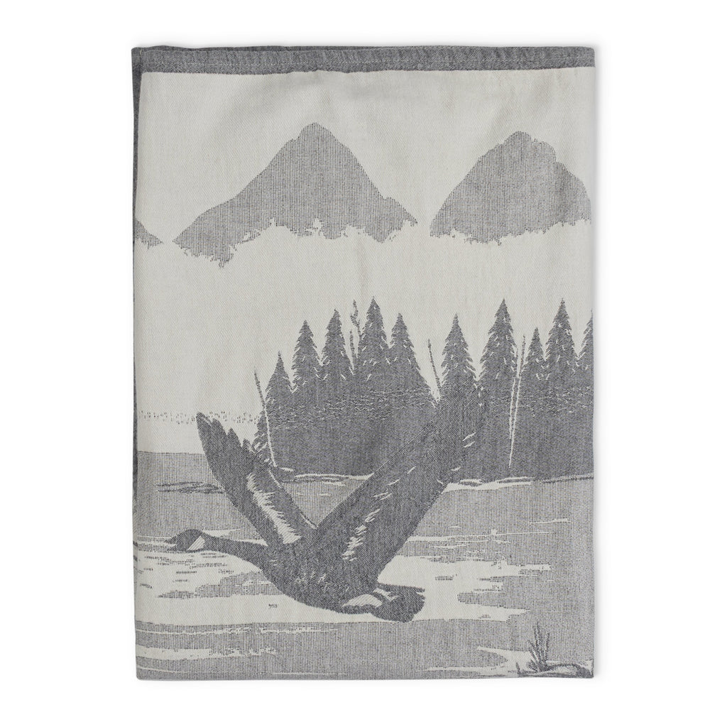 Pristine Jacquard Throw Blanket