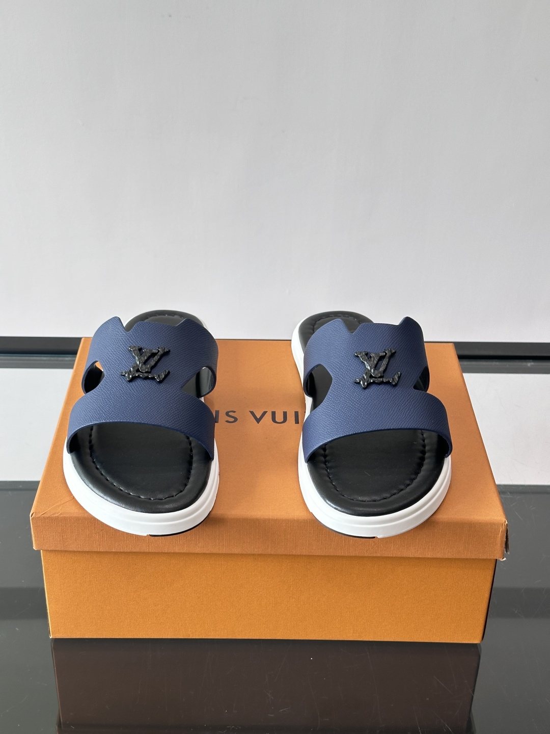 Louis Vuitton Isola Logo Slide Sandals