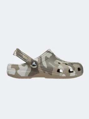 Crocs Classic Printed Unisex Lifestyle Slippers Chai/Tan