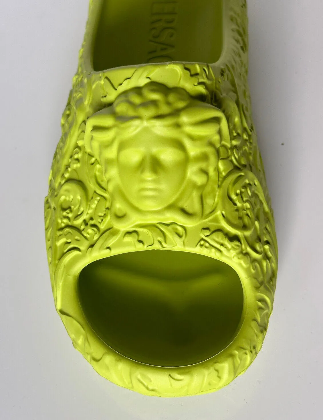 NIB $525 Versace Medusa Head Slides Pool Sandals Green 10 US (43 Eu) 1005746 IT