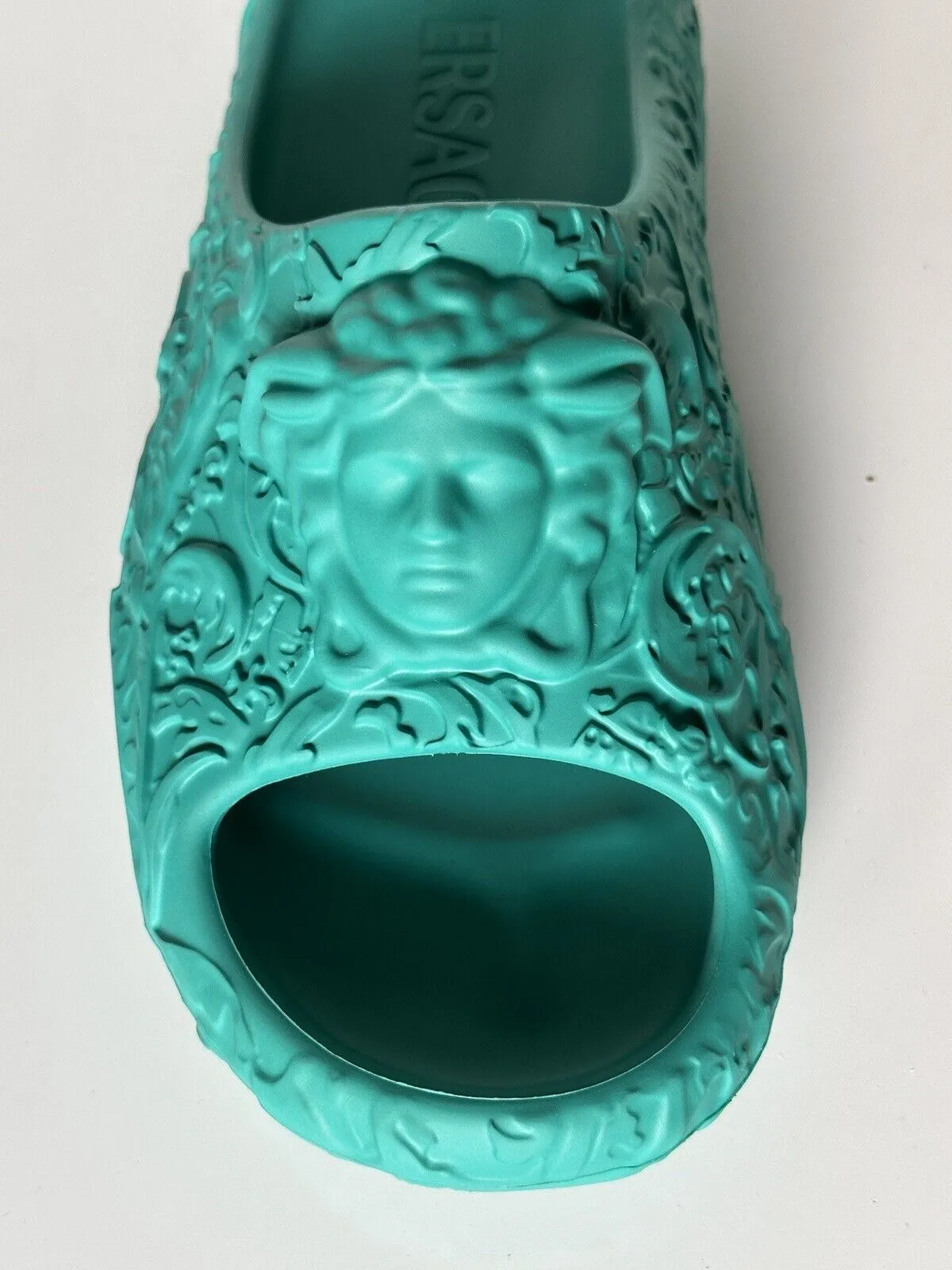 NIB $525 Versace Medusa Head Slides Pool Sandals Turquoise 10 US (43) 1005746 IT